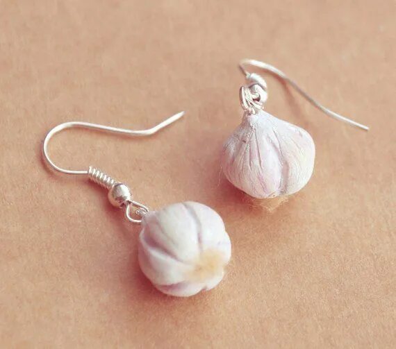 Ожерелье из чеснока фото GARLIC Earrings Miniature Food Jewelry Gift for Cooks Chefs Etsy Miniature food 
