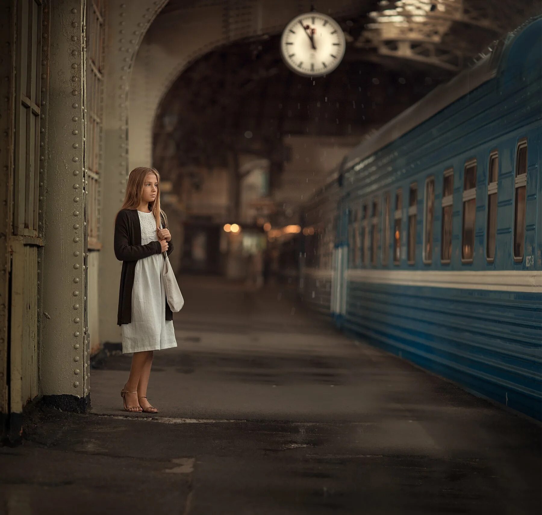 Ожидание на вокзале фото На вокзале. Photographer LIUDMILA BABROUSKAYA