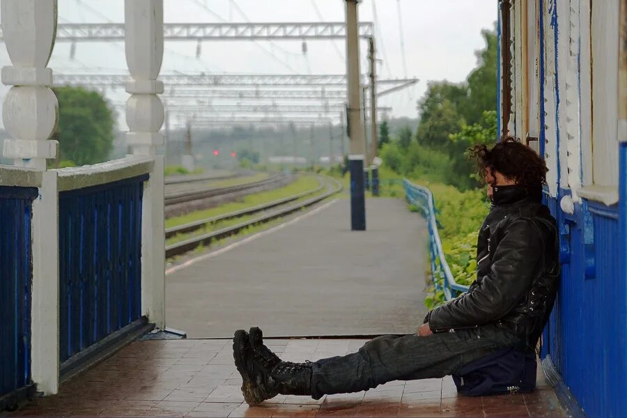 Ожидание на вокзале фото Путник / Золотое Кольцо, окресности Владимира, вокзал около церкви на Нерле / Ав