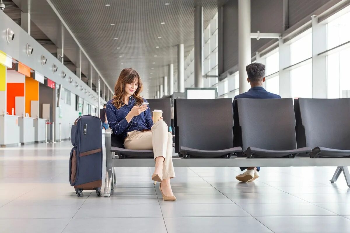 Ожидание в аэропорту фото Bizarre ways to spend your downtime during a flight delay Travel experts, Ways t