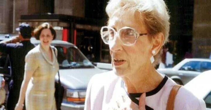 Ожог от кофе макдональдс стелла фото Stella Liebeck, the woman who sued McDonald's because the coffee was hot. Round 