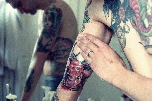 Ожог тату фото Awesome tattoos on this guy. #tattoo #tattoos #ink TATTOOS = ART Tatuajes, Tatua