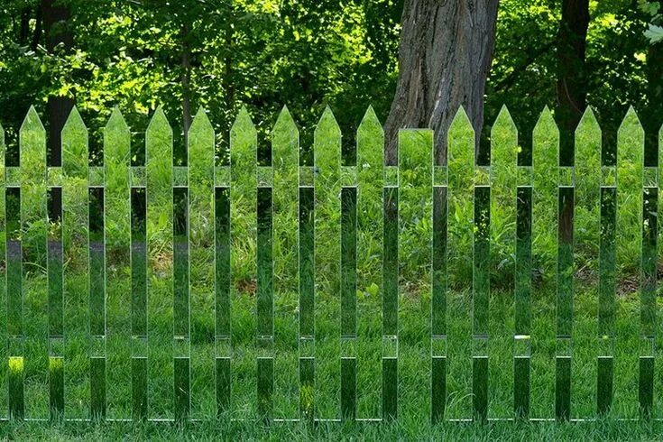 Озон фото забор для дачи Alyson Shotz. Mirror Fence Recinzioni, Decorazioni e Artisti
