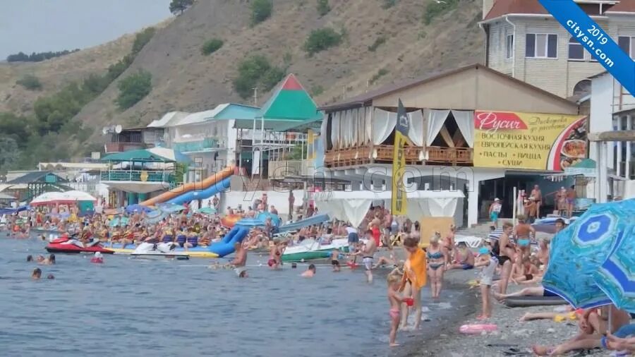 П морское фото Раздел "Центральный пляж" в альбоме " Фотографии пляжей в Морском" фотогалереи с