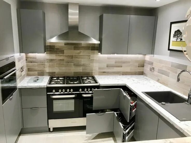 П образная кухня фото Real Kitchens Milton Keynes - Lima Kitchens Real kitchen, House design kitchen, 