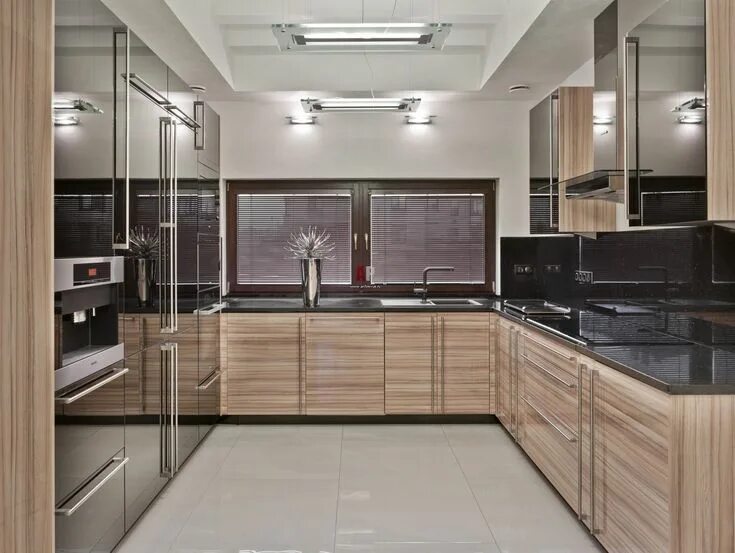 П образная кухня фото дизайн Двухэтажный танухаус с красной мозаикой Design d'intérieur rétro, Intérieur futu