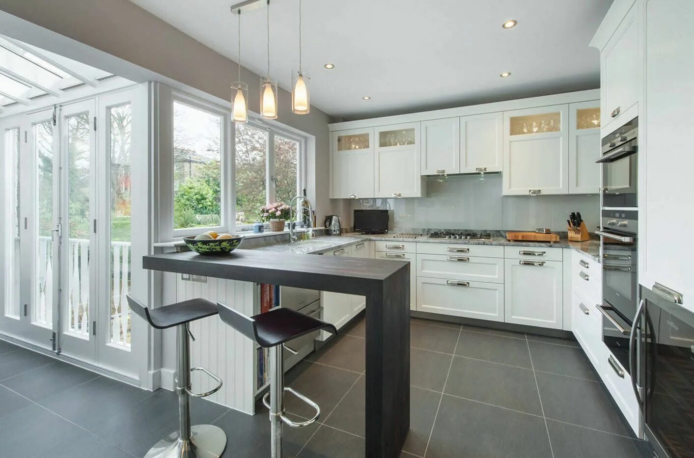 П образные кухни фото в современном стиле Гарнитур с барной стойкой Ikea kitchen catalogue, Transitional kitchen design, S