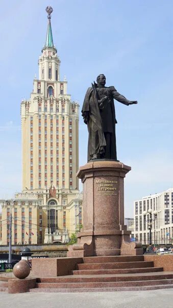 П п мельников москва комсомольская площадь фото Кому поставлен памятник возле московского университета - найдено 86 фото