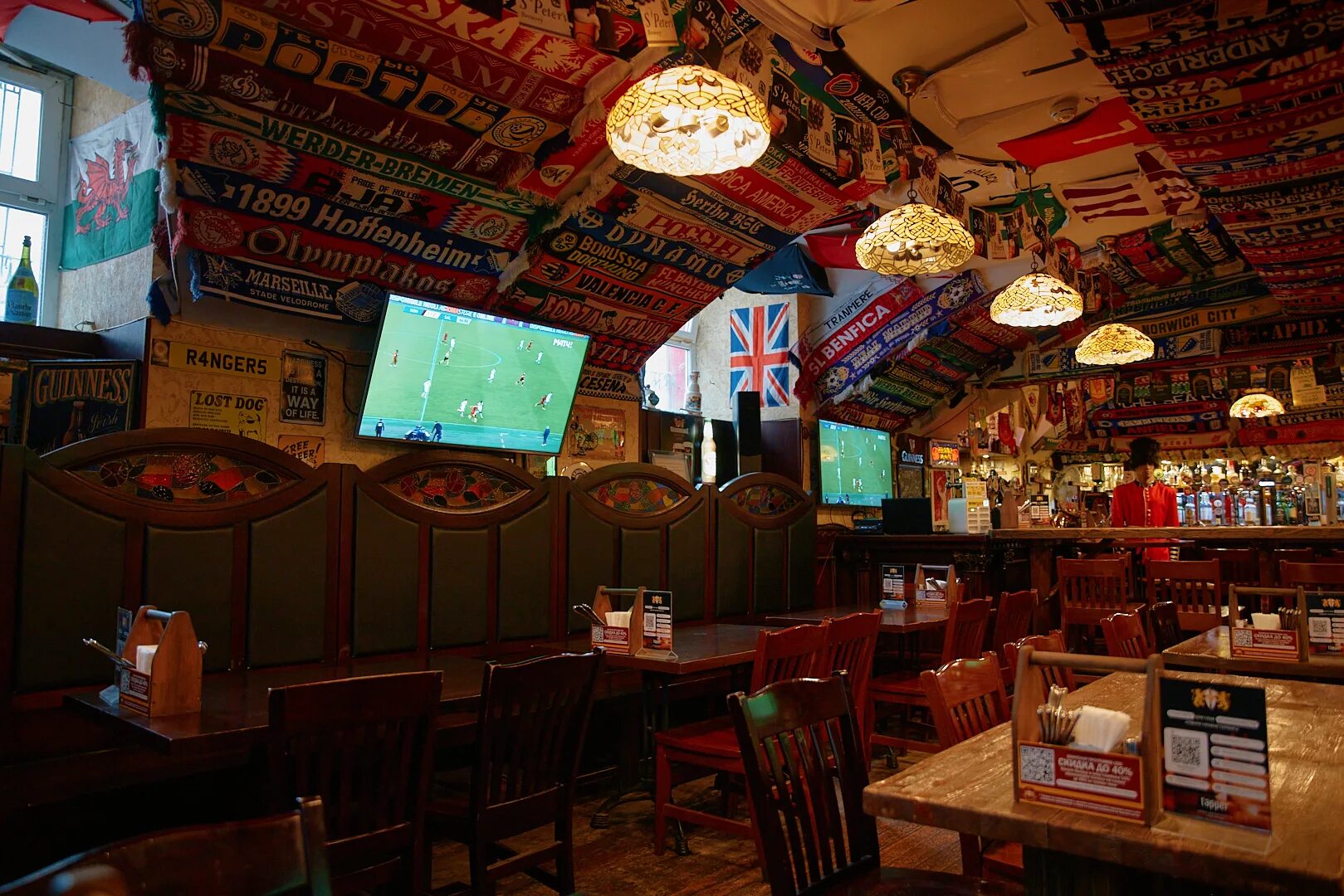 Паб 317 большая морская ул 3 фото St.Peters & St.Anton PUB - Английский паб в центре Москвы - Никитский переулок, 