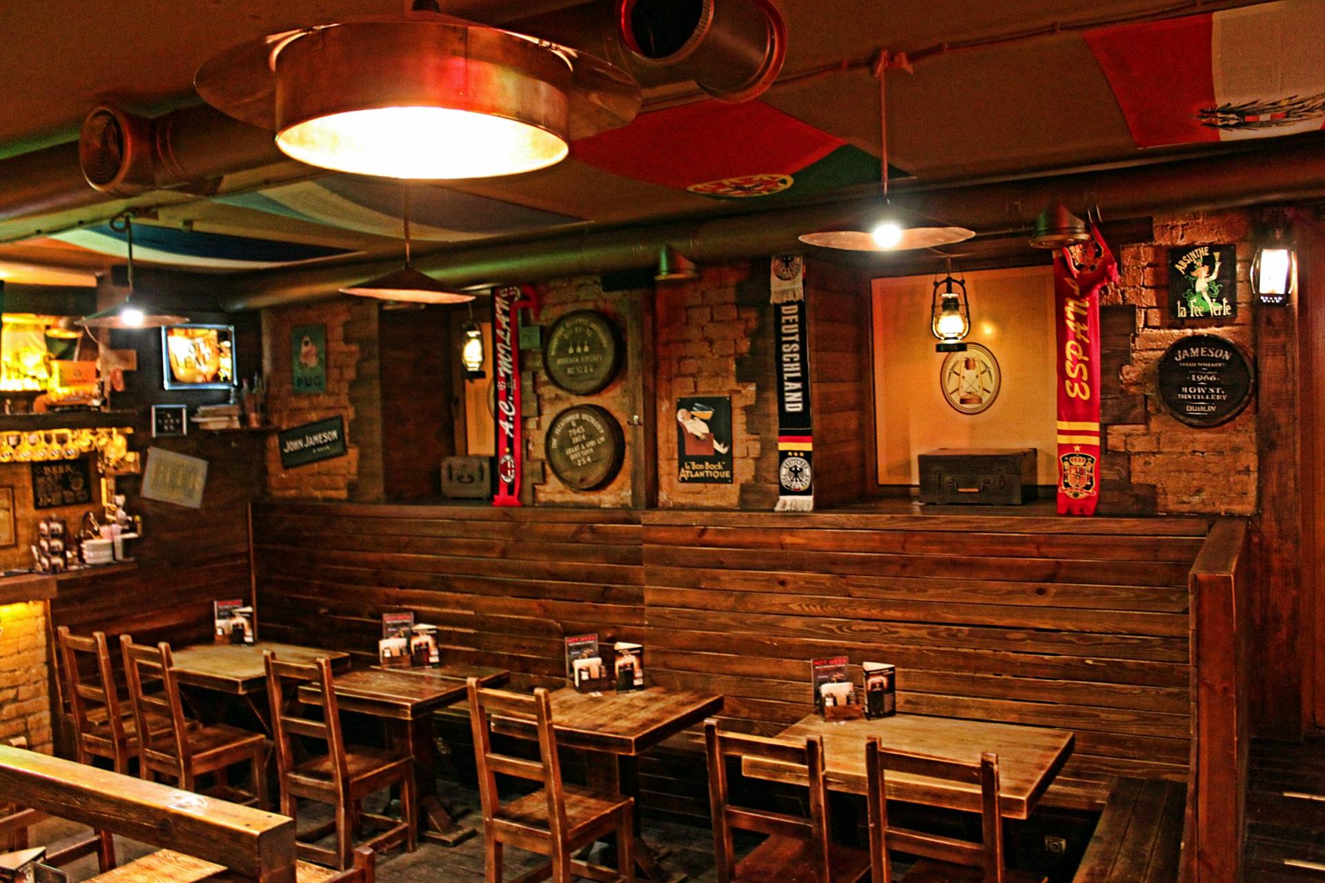 Паб инди ул калинина 2а фото Куппер Паб in Berlin, вул. Велика Житомирська, 15 А LunchPoint
