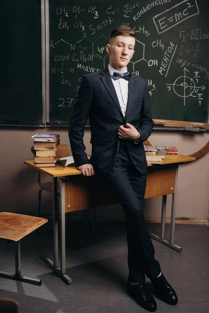 Парень в школе фото Каким должен быть Нормальный Выпускной Альбом? School portraits, School photos, 