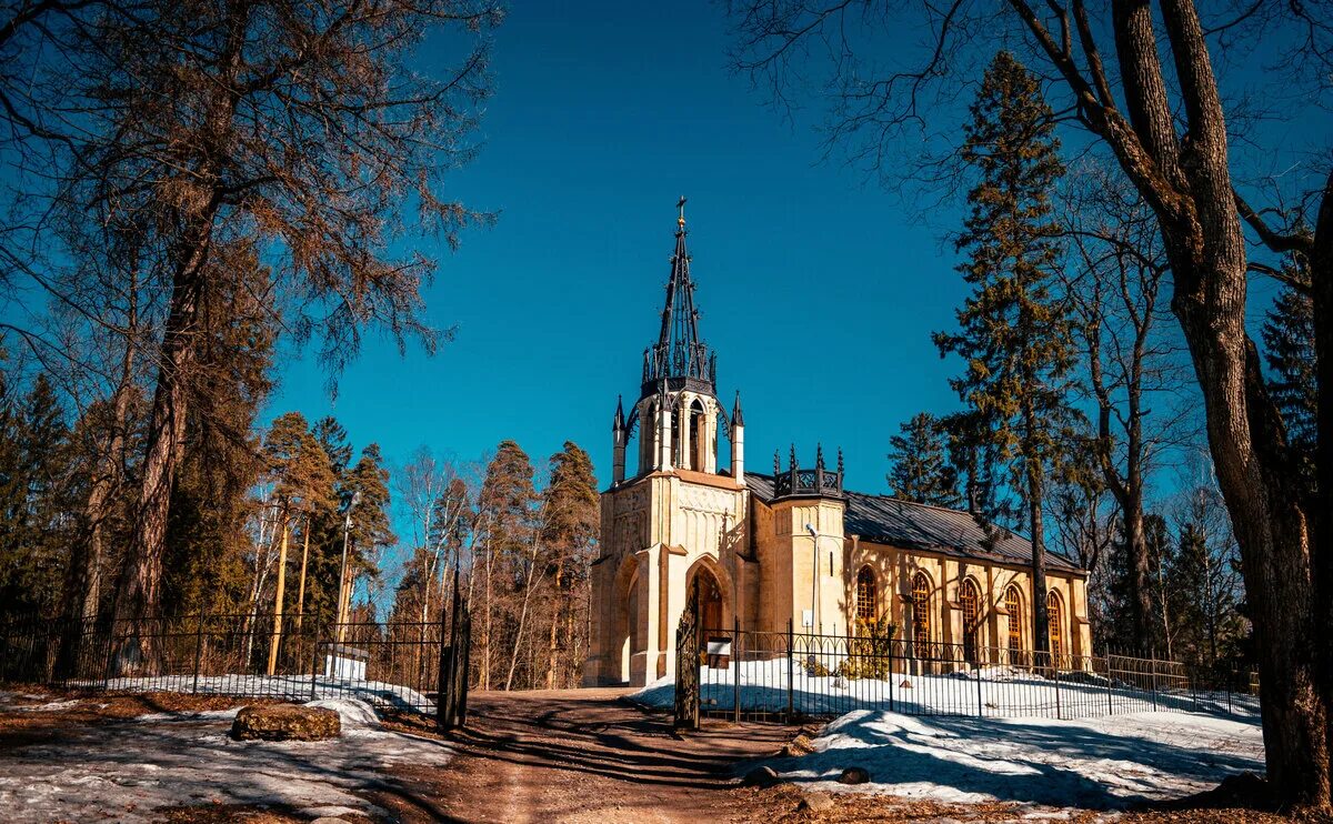 Парголово спб фото Таинственный Парголово и его необычная церковь Петра и Павла с именным склепом в