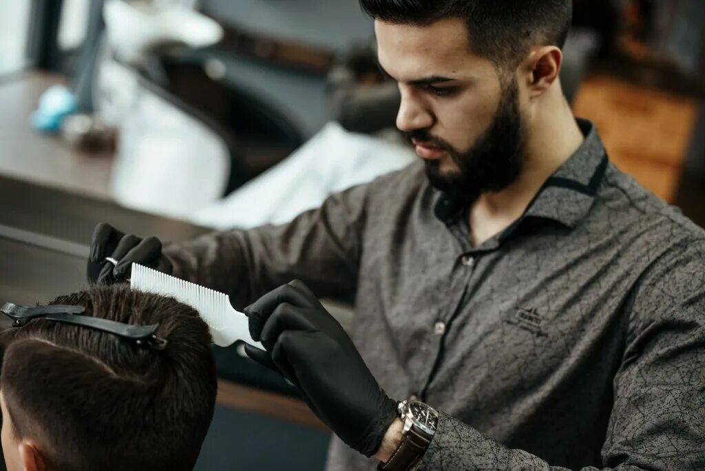Парикмахер мужских стрижек с нуля Panorama: The Gentleman, barber shop, Samara, Ulyanovskaya Street, 19А - Yandex 