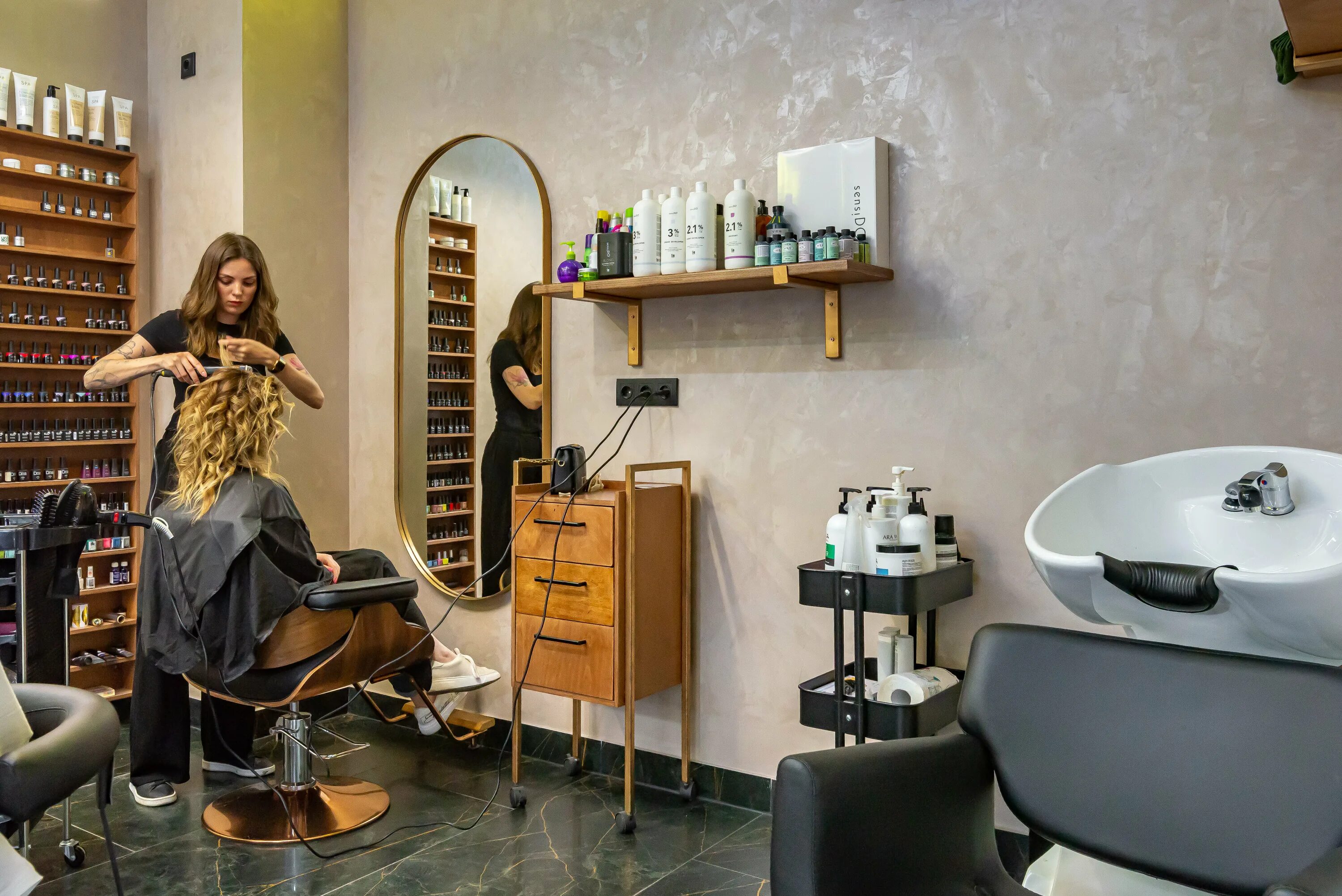 Парикмахерская рядом со мной женская стрижка цена Ногтевые студии (Nail Studio) на улице Паршина рядом со мной на карте: адреса, о