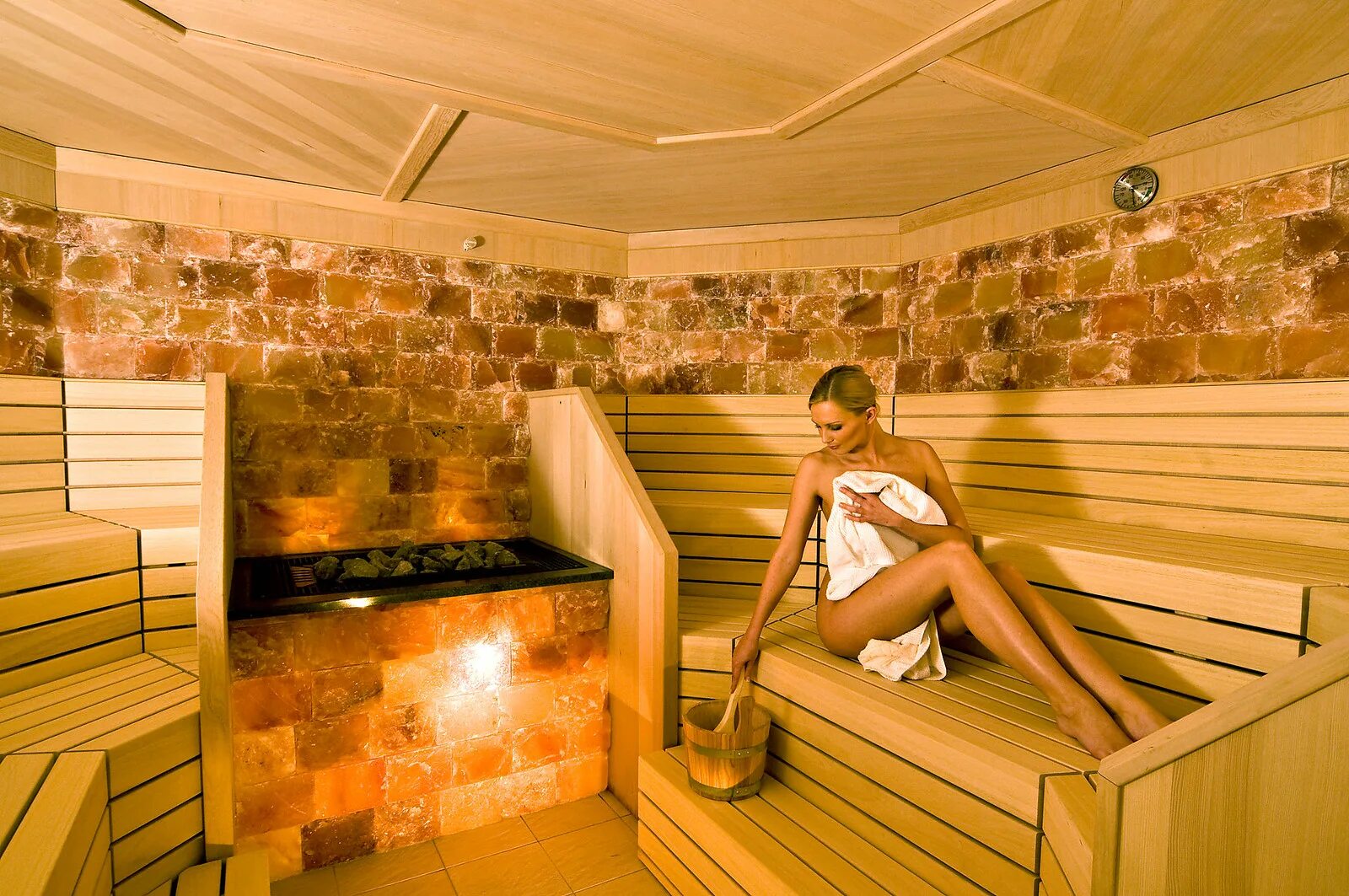 Парилка в бане фото Hotel Saunas: uncovered Flickr