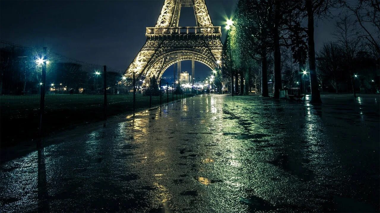 Париж фото ночь Night Rain On The Empty Streets Of Paris - The Soothing Sound Of Rain Helps You 