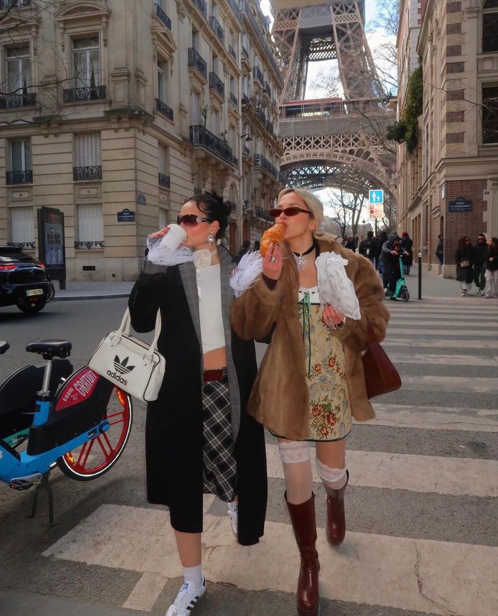 Париж мода фото Pin by Nicole Cash on Friends Paris outfits, Paris girls, Paris fashion