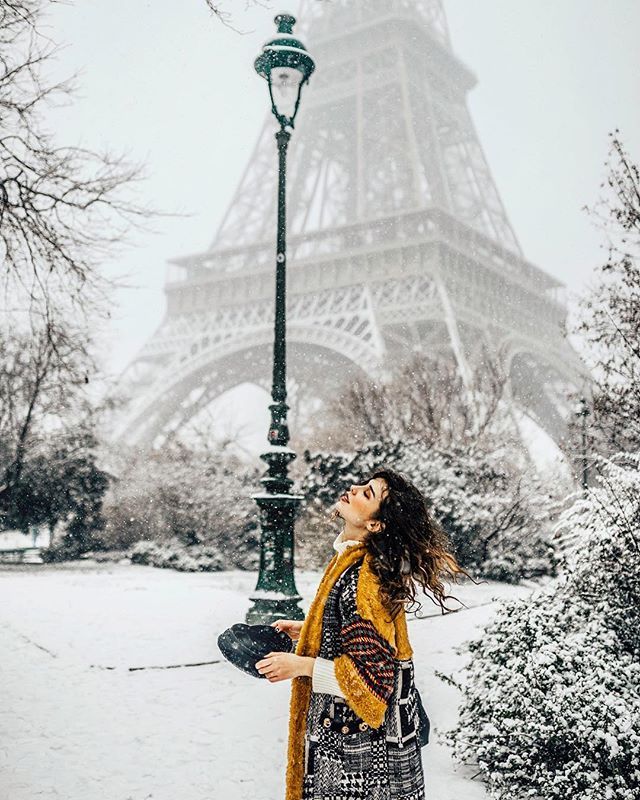 Париж зимой фото Omg they promise snow in Paris again ❄ We can’t wait the new portion of magic! A