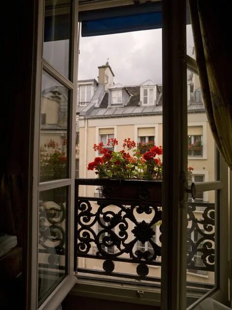 Парижские окна и балконы фото 110 Bonjour / Bonne nuit! ideas i love paris, paris balcony, paris france photos