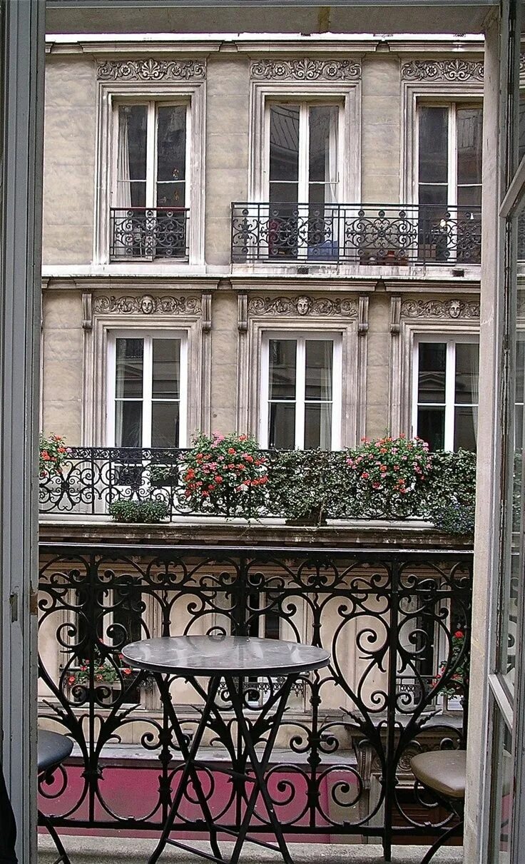 Парижские окна и балконы фото Paris Balcony in the Latin Quarter An American Girl In Paris Paris balcony, Fren