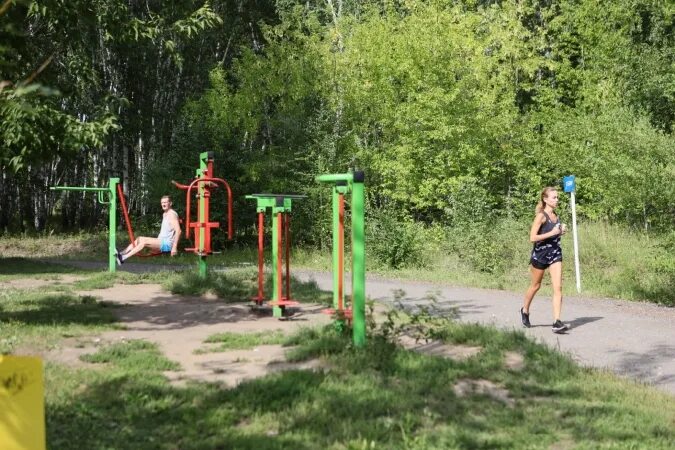 Парк 300 летия омска фото 20 лет назад был заложен парк 300-летия Омска: он стал жемчужиной города или воп