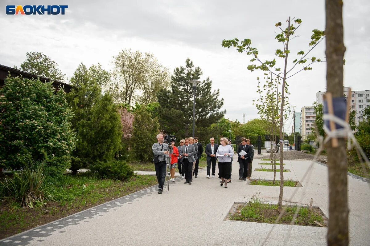 Парк 300 летия таганрог фото В парке 300-летия Таганрога состоялось выездное заседание думской комиссии