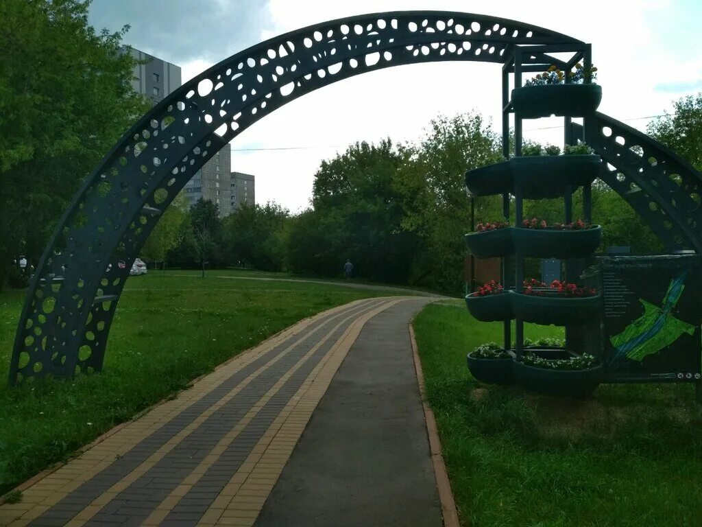 Парк берег реки сходня фото Берег реки Сходня, park, Moscow, Skhodnenskiy Blind Alley, 10с1 - Yandex Maps