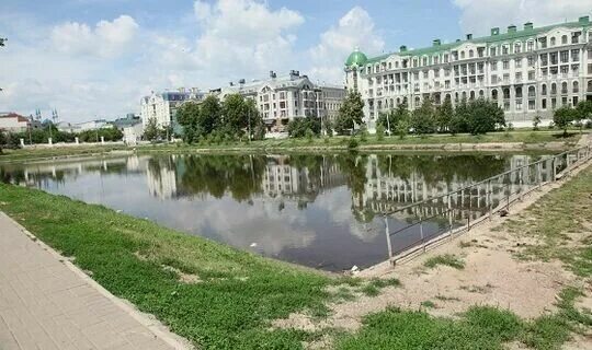 Парк черное озеро фото В Казани в парке "Черное озеро" начали обновлять покрытие дорожек