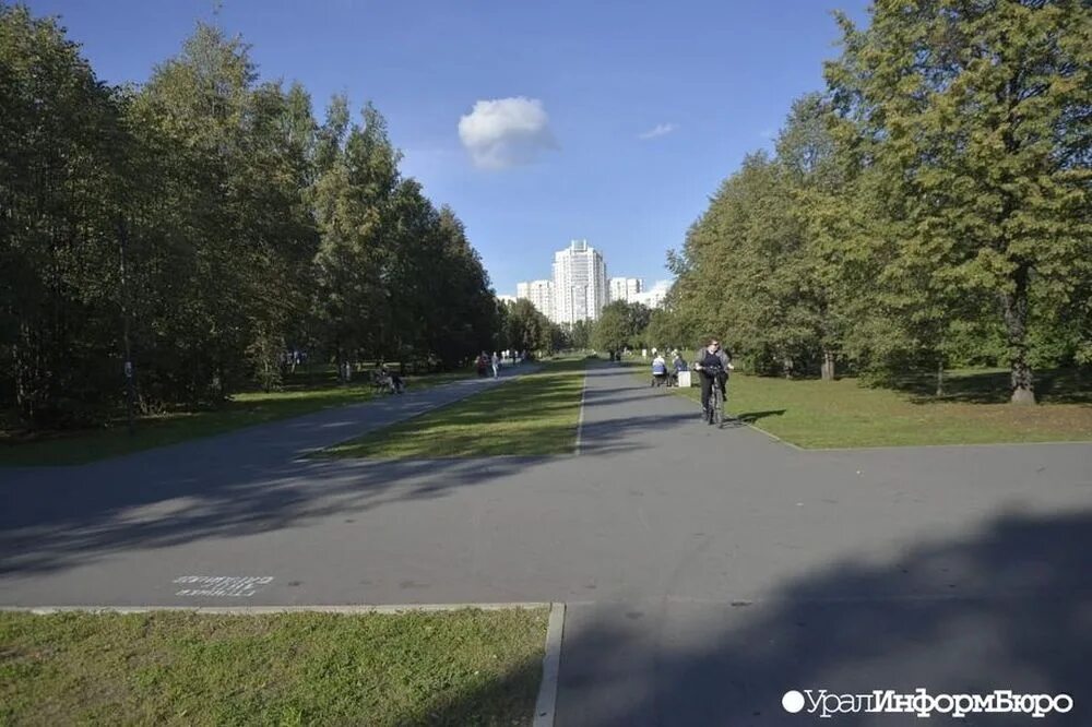 Парк чкалова екатеринбург фото Вернутся ли в парк Чкалова фонтан и МиГ-17 27.08.2020 Екатеринбург - БезФормата