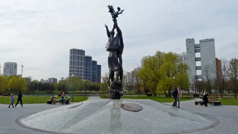 Парк дружбы москва речной вокзал фото Москва. Парк Дружбы - Человек, который смог покинуть Омск - LiveJournal