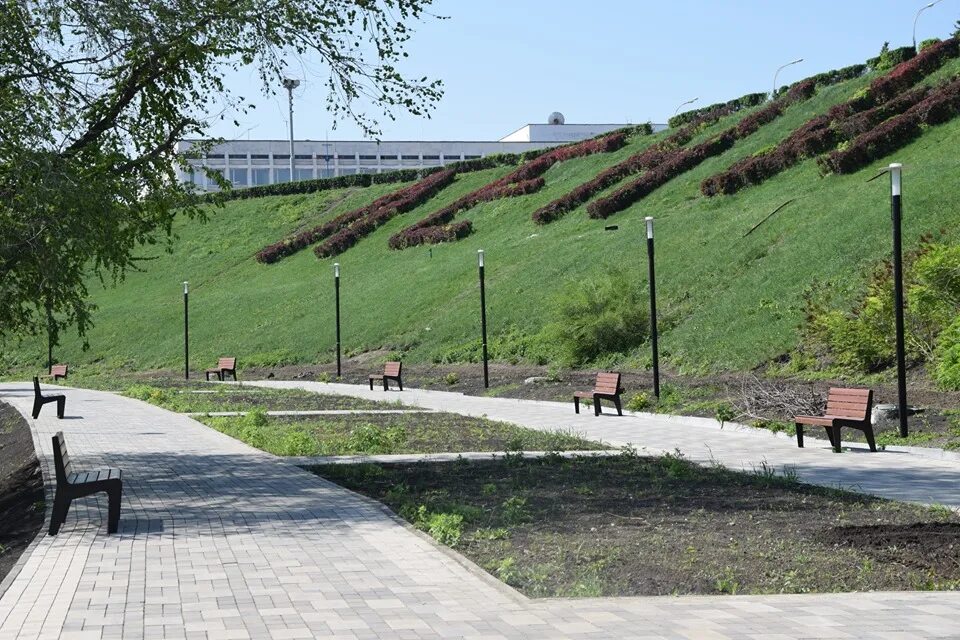 Парк дружбы народов ульяновск фото В парке Дружбы народов установили лавочки Улпресса - все новости Ульяновска