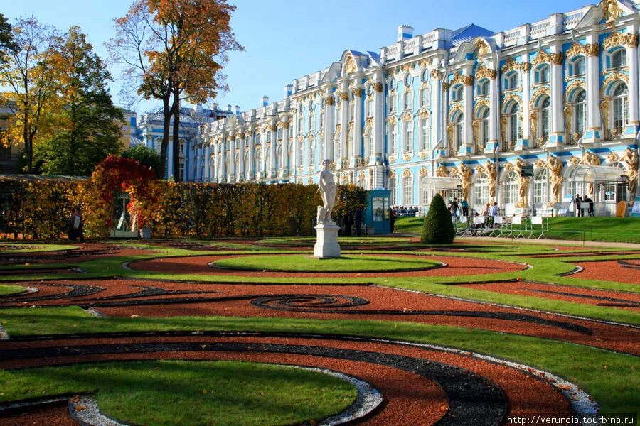 Парк екатерининского дворца фото Екатерининский дворец осенью - Фото