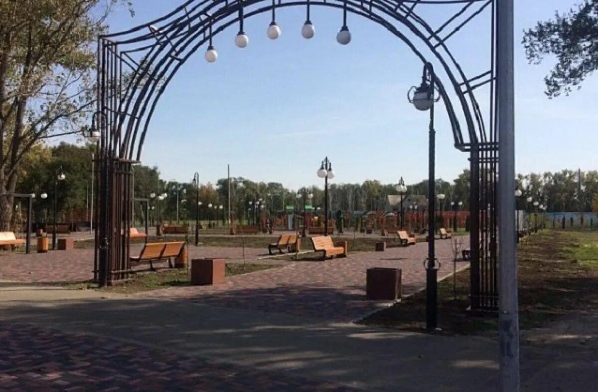Парк еленовка ставропольский край фото Прогулки, игры, спорт. Как на Ставрополье делают горсреду комфортной АиФ Ставроп