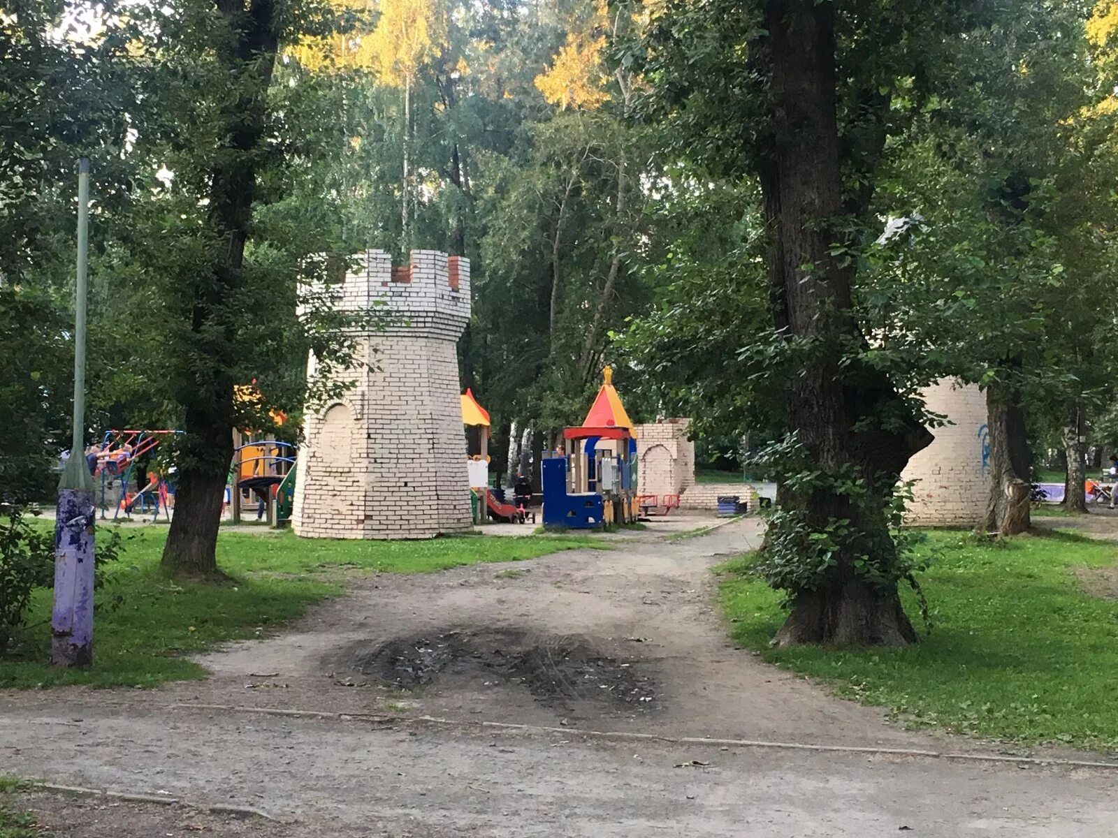 Парк энгельса екатеринбург адрес фото Мэрия Екатеринбурга собирается реконструировать парк имени Энгельса " Вечерние в