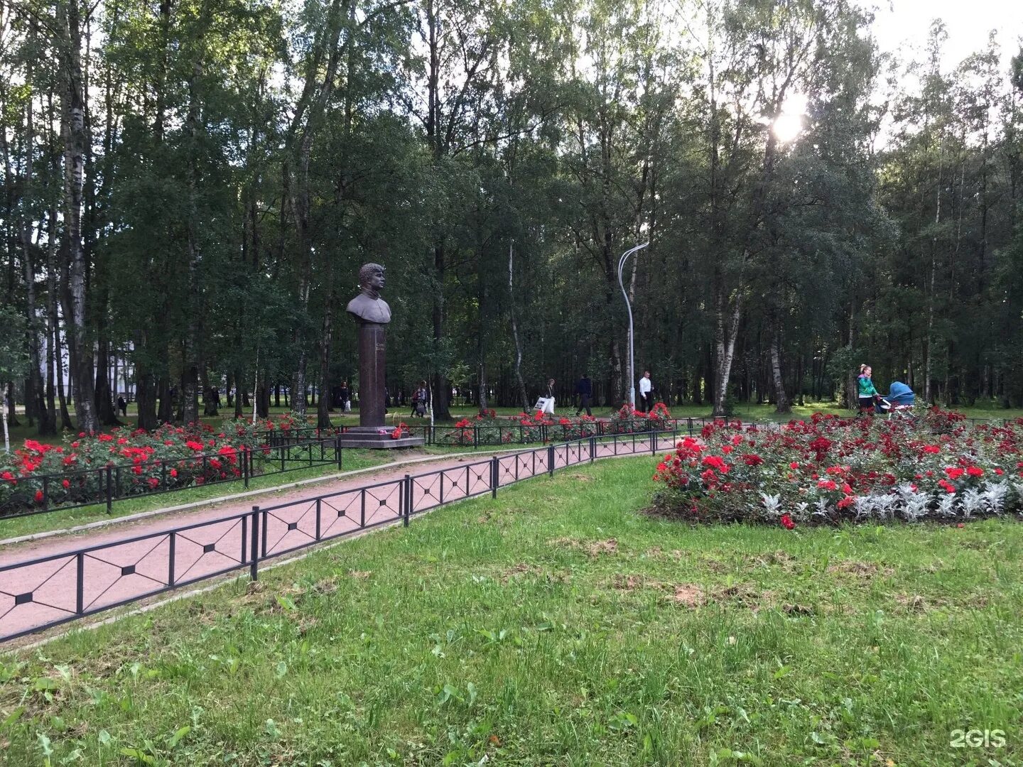 Парк есенина санкт петербург фото Парк есенина санкт петербург фото YugNash.ru