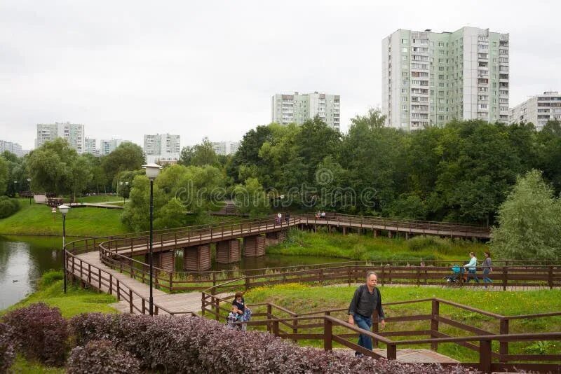 Парк этнографическая деревня бибирево фото Bibirevo Ethnographic Village Park 24.07.2018 Editorial Stock Image - Image of r