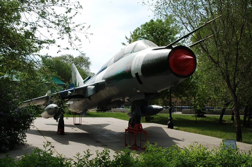 Парк фрунзе оренбург фото Оренбург. Выставочный комплекс "Салют, победа!" в парке имени Фрунзе