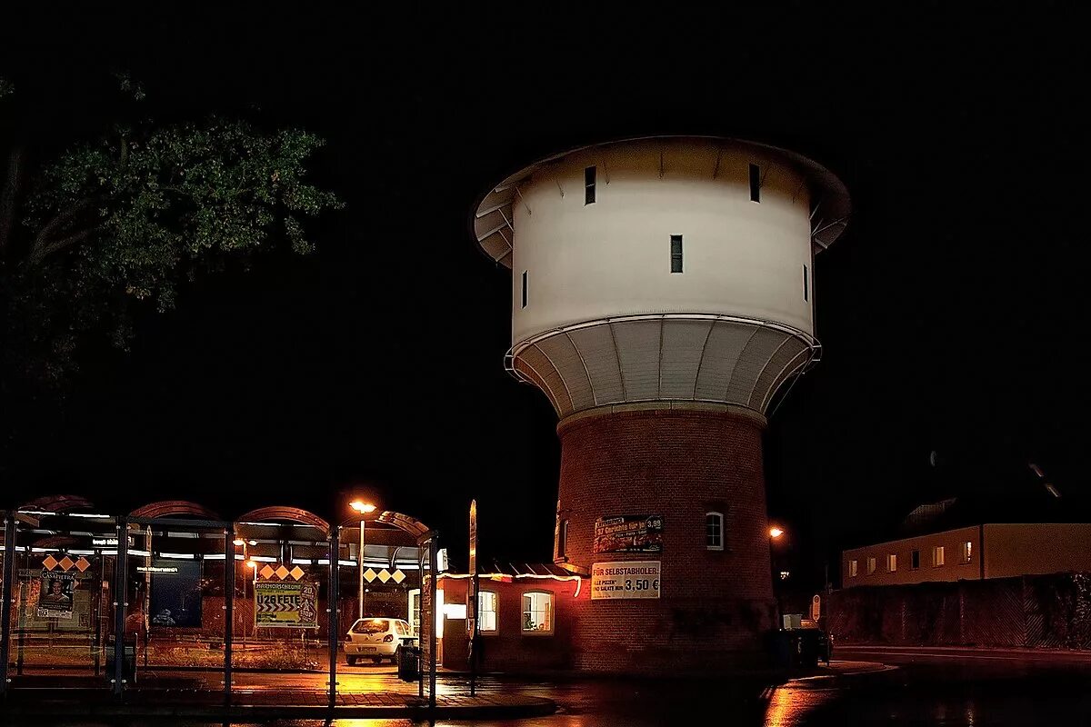 Парк фюрстенвальде калининград фото File:Wasserturm am Bahnhof, Fürstenwalde (Spree), Deutschland - panoramio.jpg - 