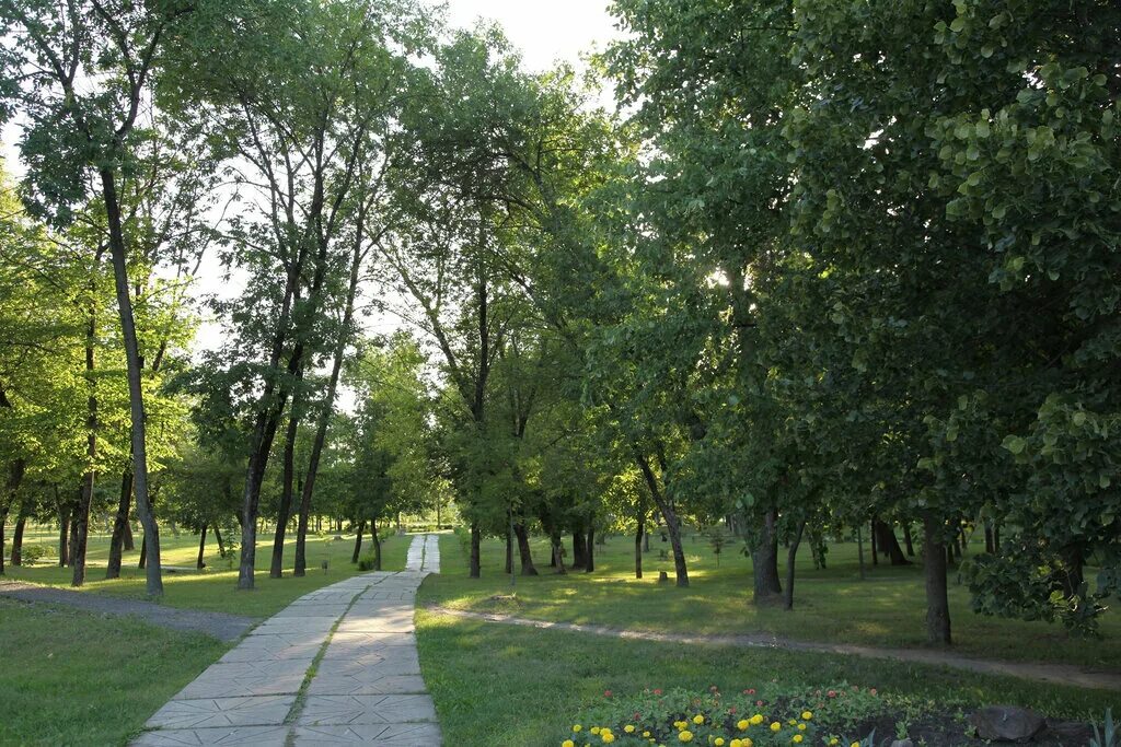 Парк гагарина белгород фото Больше не работает: Парк памяти, изготовление памятников и надгробий, Белгород, 