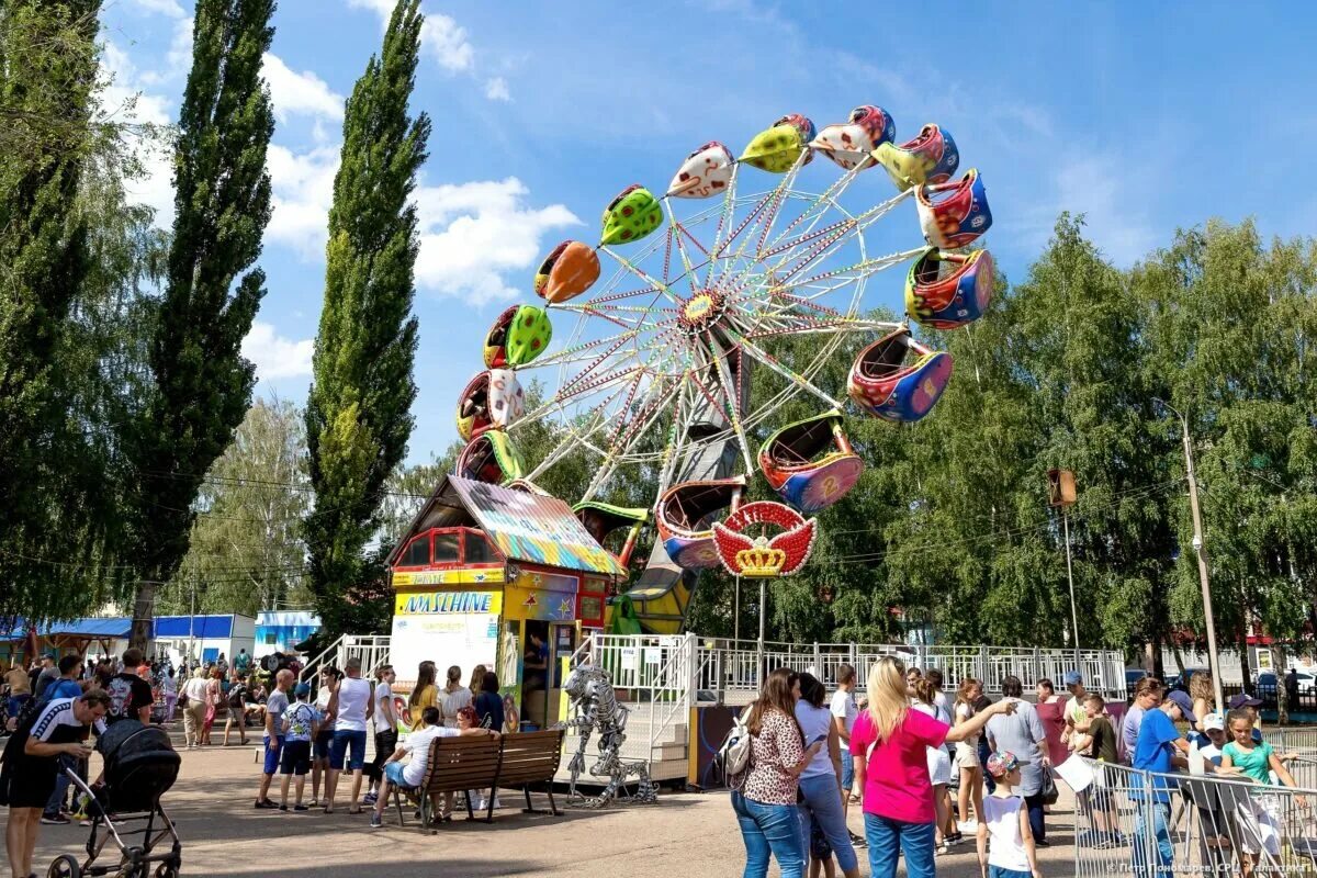 Парк гагарина фото park's Парк культуры и отдыха имени Ю. А. Гагарина in specifics, улица Фурманова
