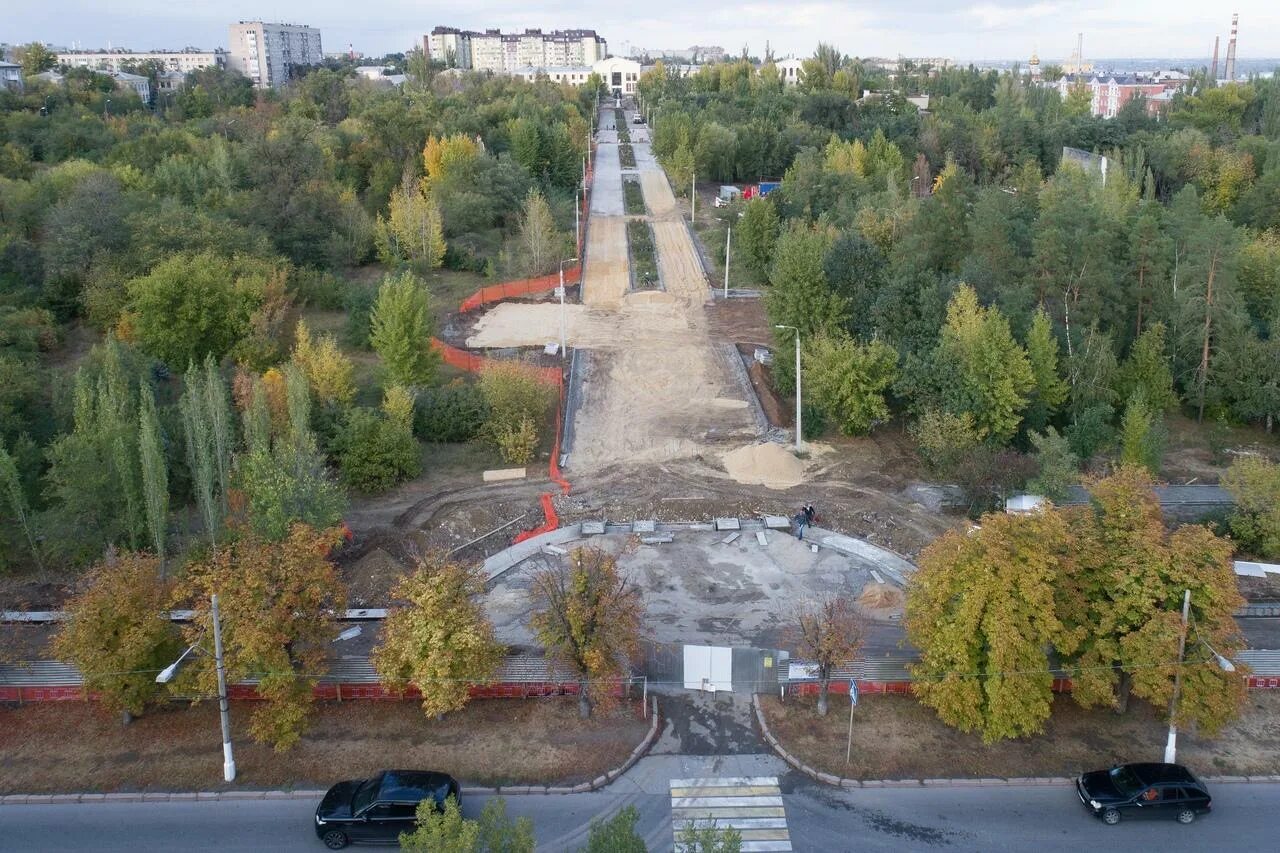 Парк гагарина волгоград фото Осталось три месяца: наблюдаем за реконструкцией парка Гагарина с воздуха - 22 с