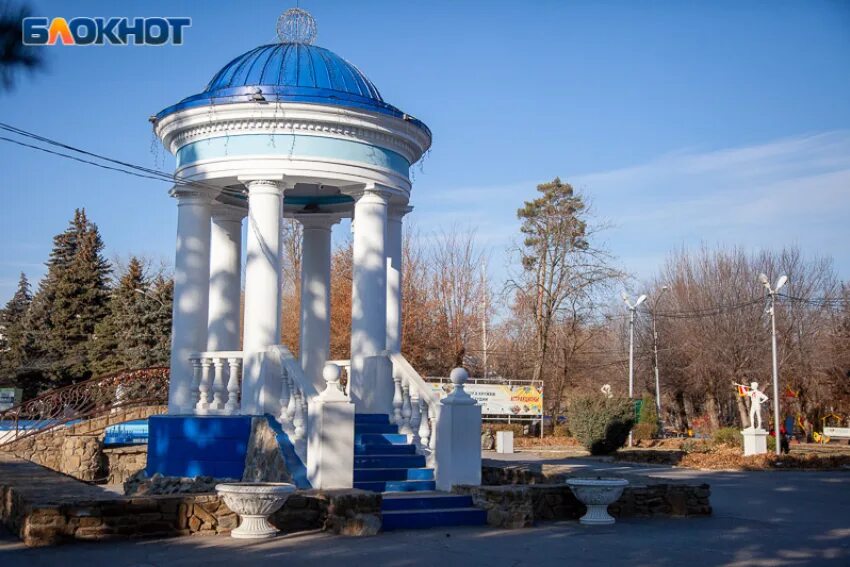 Парк гидростроитель волжский фото Главный парк уходит в лету? Что пережил старейший "Гидростроитель" в Волжском