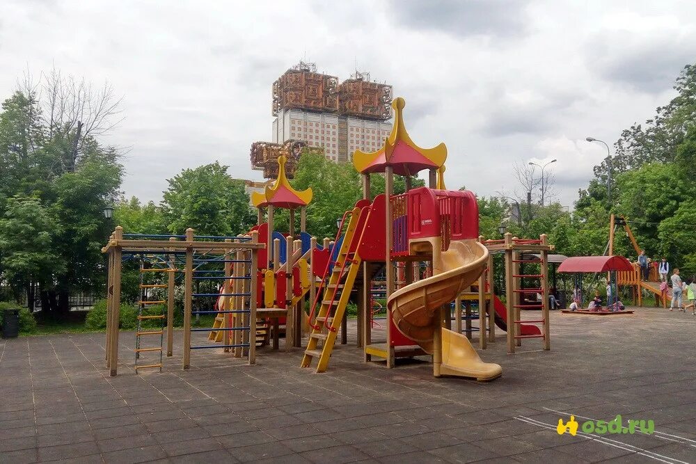 Парк горького детская площадка фото Детские площадки в Нескучном Саду, Парке Горького и Музеоне (29 фото), автор: MI