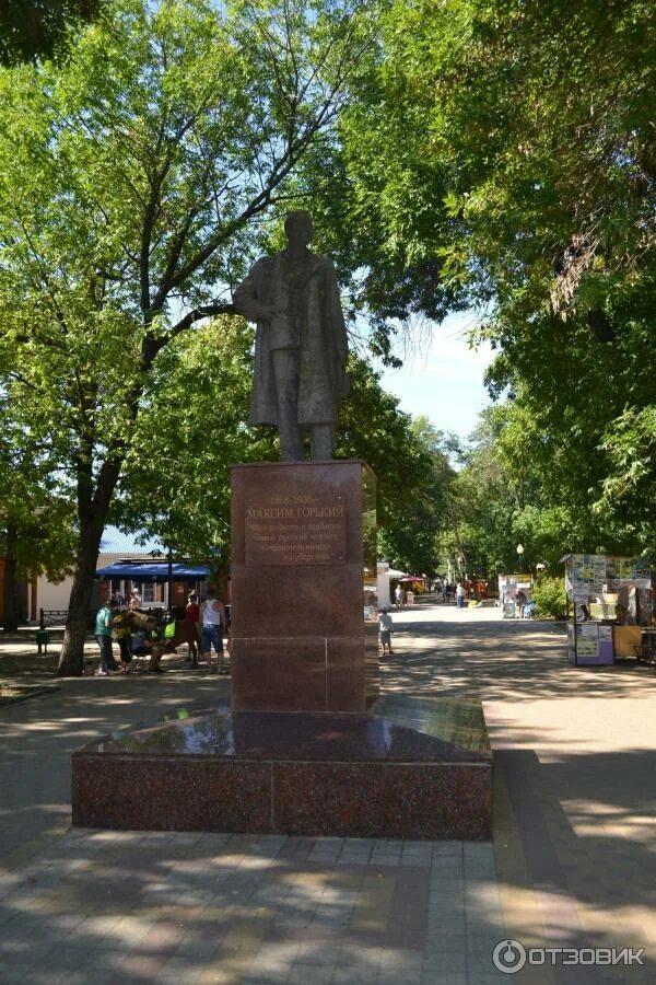Парк горького ейск фото Отзыв о Парк Горького (Россия, Ейск) Есть где погулять