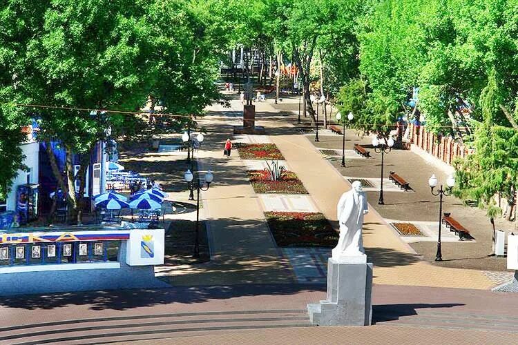 Парк горького ейск фото Отдых в Ейске 2024 - Парк Горького