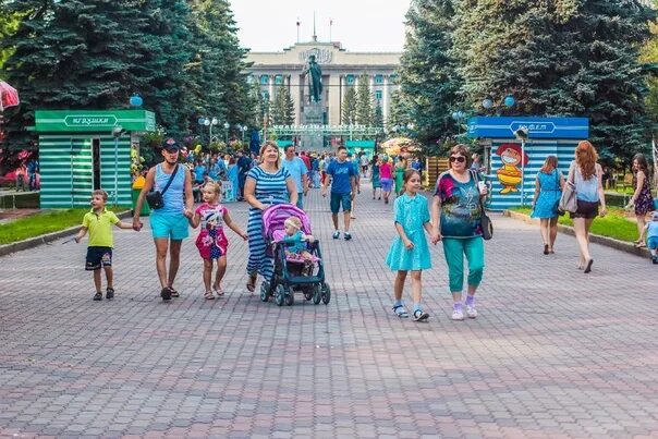 Парк горького красноярск фото Центральный парк красноярск когда откроется