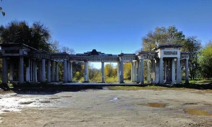 Парк горького луганск фото Луганскому парку имени Горького - 80 " Администрация города Луганска - Луганской