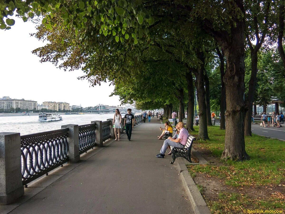 Парк горького набережная фото Пушкинская набережная. Река Москва. Нескучный сад. Мост. Парк Горького. Июль 201