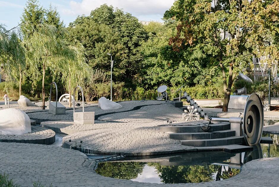 Парк горького площадки фото Попали в переделку Пустыри и свалки превратили в модные места. Их можно встретит