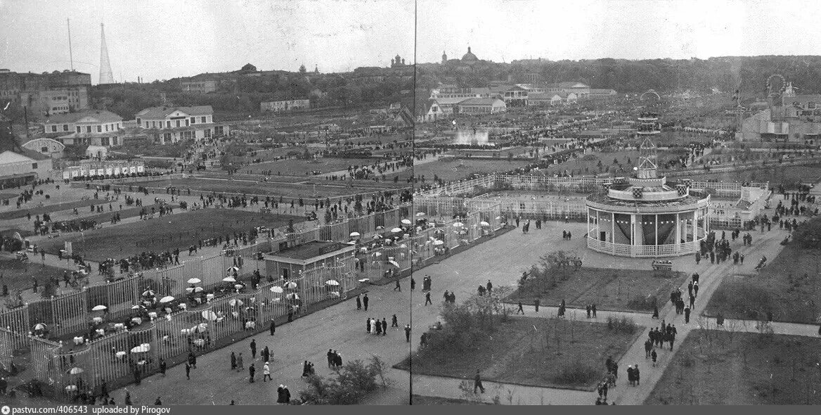 Парк горького старое фото Лучший парк Москвы 1930-х годов: попасть сюда хотели абсолютно все О Москве неск